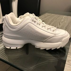 Nike girls youth white athletic shoes